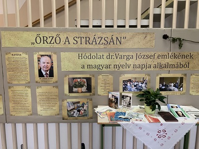 HÓDOLAT DR.VARGA JÓZSEF EMLÉKÉNEK